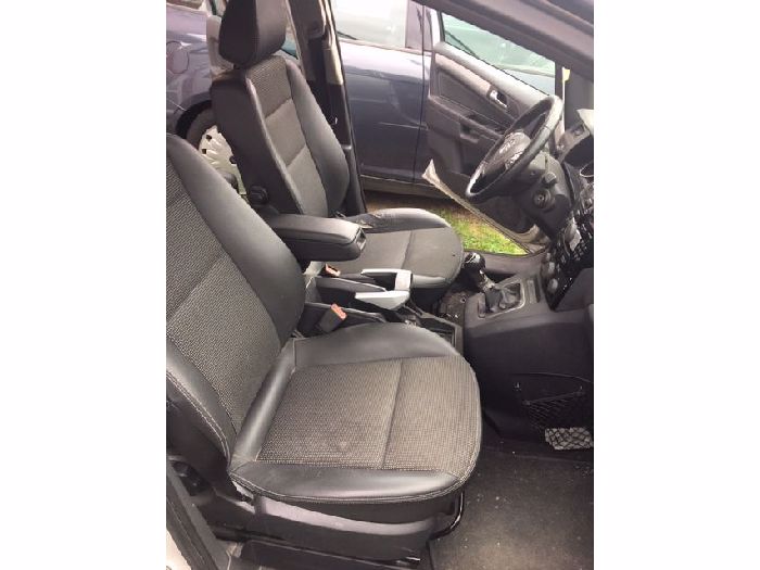 Auto 140257-12.jpg